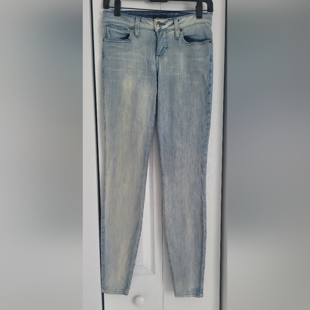 Bebe Blue Skinny Jeans Classic Style